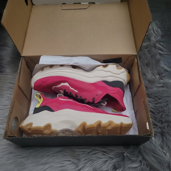 The SOREL Kinetic Breakthru Day Lace sneakers NWT size 7.5 - Picture 10 of 16